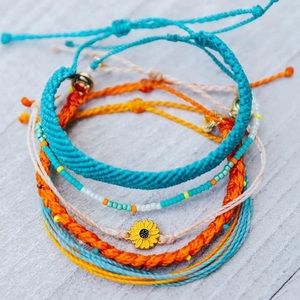 Pura Vida Dreaming Outloud bracelet pack